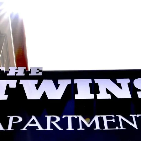 The Twins Apartmens Apartmanhotel *
